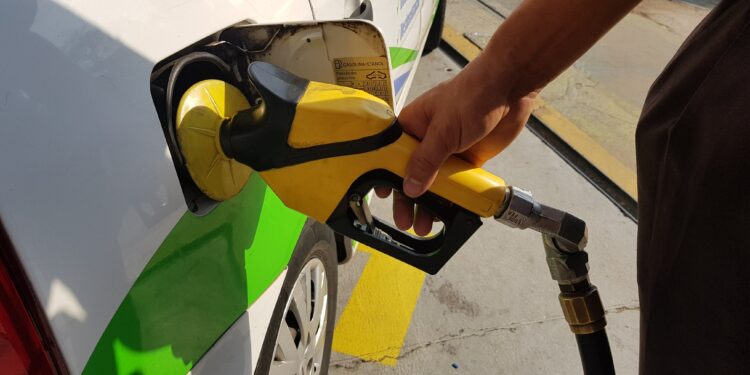 O preço da gasolina aumento em todos os estados brasileiro, mostra pesquisa. Foto: Leandro Ferreira/ Hora Campinas