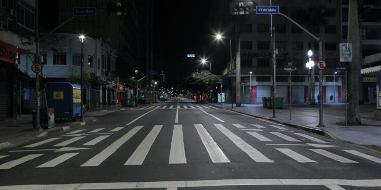 PPP da Iluminação consegue 63% de deságio em leilão na Bolsa