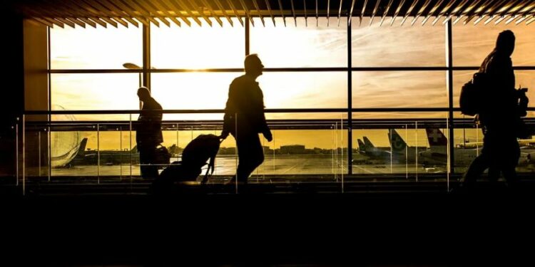Holanda: viajantes foram diagnosticados em voo proveniente da África do Sul - Foto: Banco de Imagem