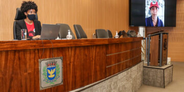 MP devolve à polícia processo sobre injúria racial contra vereadora