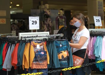 RMC: comércio prevê faturamento 31% maior na Black Friday deste ano