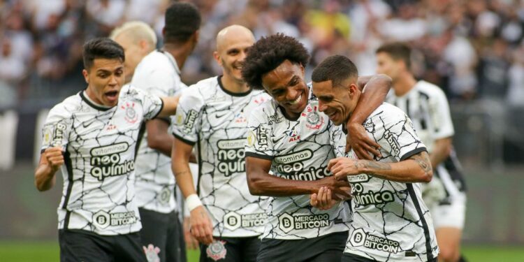 Jogadores do Corinthians comemoram o segundo gol, feito por Gabriel, na vitória sobre o Santos. Foto: Agência Corinthians