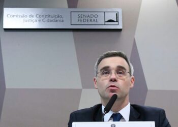 O nome do ex-ministro André Mendonça foi aprovado nesta quarta-feira (1º) na CCJ do Senado para vaga no STF - Foto: Edilson Rodrigues/Agência Senado
