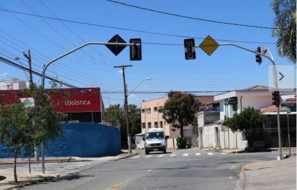 Novos semáforos no Parque Industrial: alterações no trânsito - Foto: Divulgação/PMC