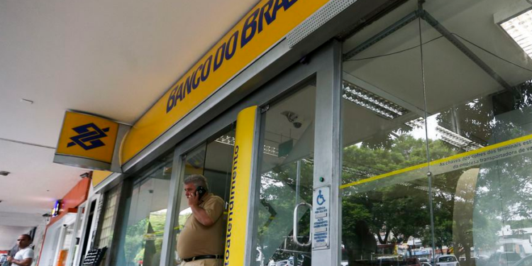 Bancos funcionam para o público até a próxima quinta-feira (30)