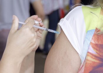 Jaguariúna faz mutirão da vacina com foco em jovens de até 30 anos