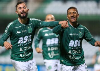 Bruno Sávio e Davó balançaram a rede na primeira vitória do Guarani na Série B. Foto: Thomaz Marostegan/Guarani FC