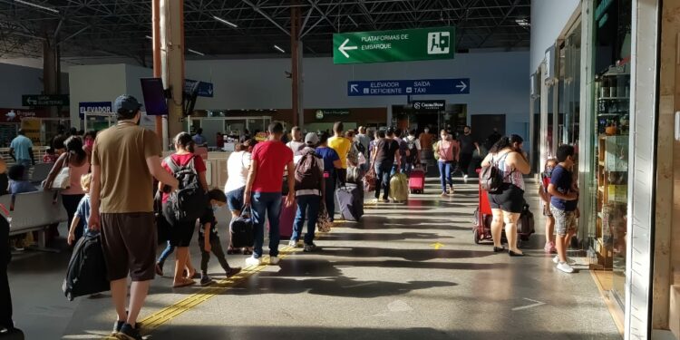 De sexta-feira (23) até segunda (26), mais de 80 mil passageiros passarão pela rodoviária de Campinas. Foto: Leandro Ferreira/Hora Campinas
