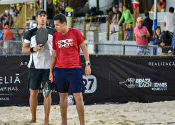 Dupla de campineiro derruba campeões mundiais e vai à semi do Follow the Beach