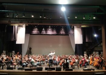 Ensaio da Orquestra Sinfônica: repertório diversificado neste domingo (19). Foto: Divulgação