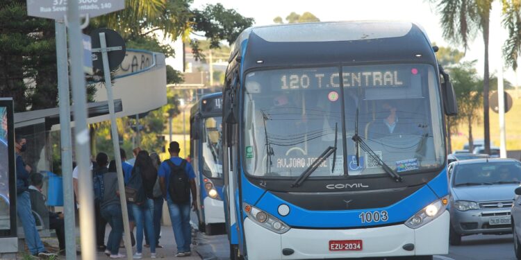 Campanha quer maior participação popular no edital do transporte