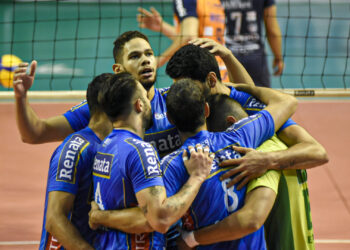 Vôlei Renata joga bem e vence a sexta seguida na Superliga