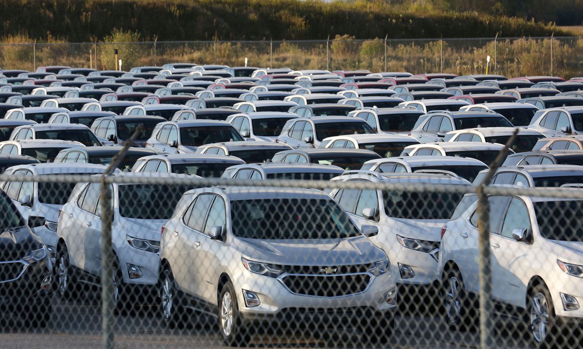 Venda de veículos acumula alta de 3,3% no ano, aponta Fenabrave - Hora Campinas
