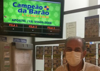 Osvaldo, o dono da Campeão da Barão: o lotérico não ganha nada pelo prêmio, mas sim "propaganda e visibilidade" Foto: Divulgação