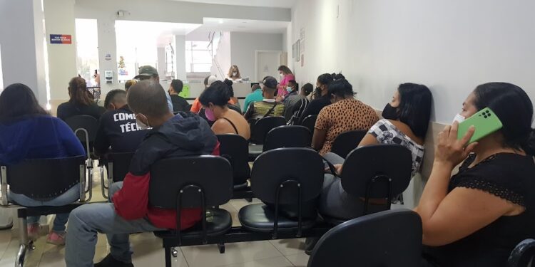 Pacientes com sintomas gripais também lotam as unidades de saúde de Campinas. Foto: Leandro Ferreira/Hora Campinas