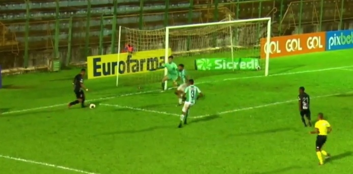 Copinha: Ponte supera lambança do goleiro e só depende de si para avançar