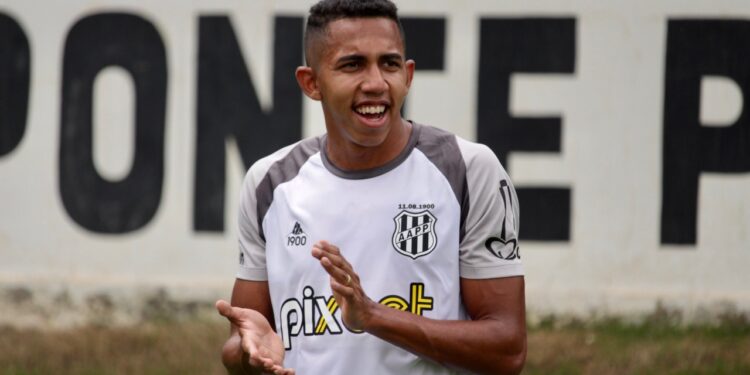 Autor de quatro gols pela Ponte na Série B, Fessin teve o empréstimo renovado junto ao Corinthians. Foto: Diego Almeida/Ponte Press