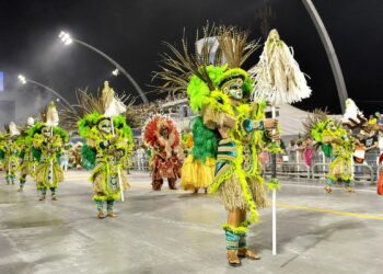 Desfiles das escolas de samba foram transferidos para abril. Foto: Divulgação