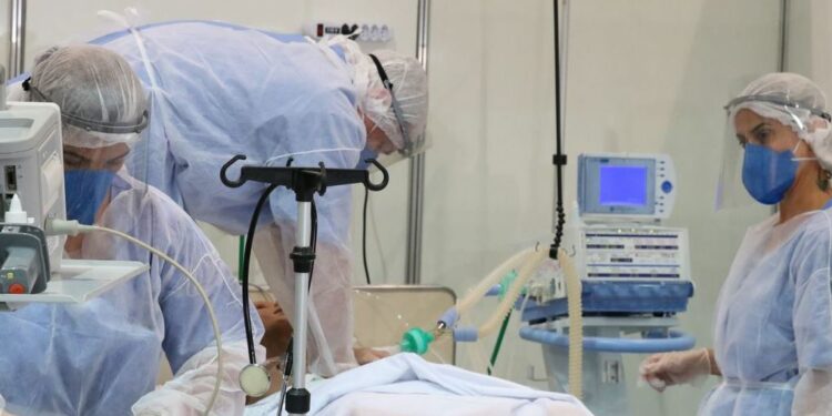 Médicos da atenção básica suspendem greve em São Paulo