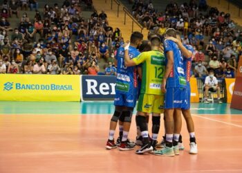 Vôlei Renata encara desafio fora de casa neste sábado (19)