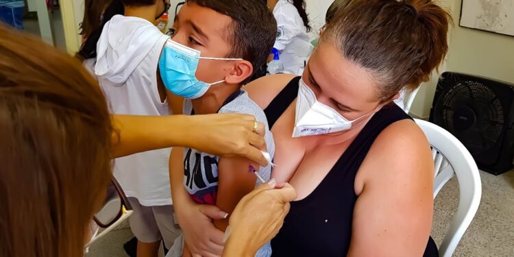 Vacinação contra gripe e sarampo nas creches municipais: ação começa hoje e segue até dia 3 - Foto: Leandro Ferreira/Hora Campinas