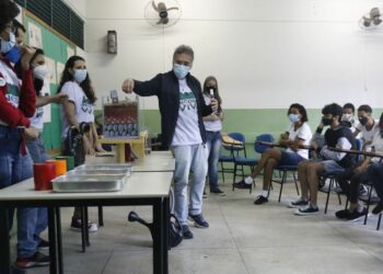 Prêmio oferece US$ 50 mil a escolas de todo o mundo