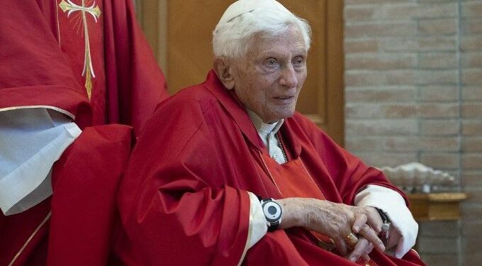 O papa emérito Bento XVI: pedido de desculpas aos atingidos pelos abusos cometidos por padres católicos - Foto: Vatican News