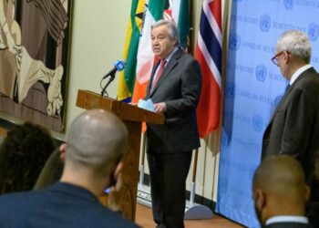 Ofensiva à Ucrânia é errada e inaceitável, mas não irreversível, diz ONU