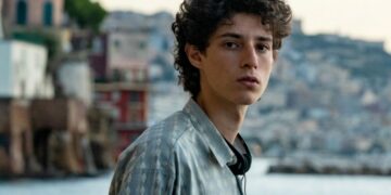 Filippo Scotti, como Fabietto, protagoniza o filme “A Mão de Deus”, indicado ao Oscar 2022 - Fotos: Divulgação