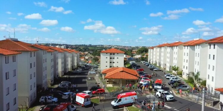 A explosão no apartamento deixou uma mulher de 84 anos com queimaduras. Fotos: Wagner Souza/Divulgação