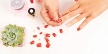 Um novo jeito de ter unhas sempre lindas, sem muito esforço – por Daniela Nucci