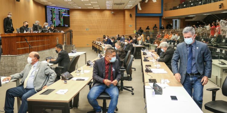 Câmara de Campinas abre ano legislativo com sessões remotas