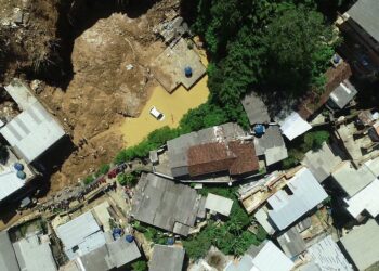 Imagens de drone das áreas de deslizamento de encosta em Petrópolis. Foto: TV Brasil/Divulgação