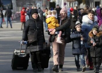 Mais de 200 mil pessoas fogem da Ucrânia para países vizinhos