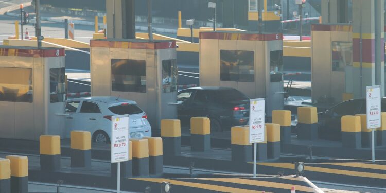 Rodovias esperam circulação de 4,6 milhões de veículos no Carnaval