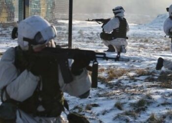 EUA dizem que Rússia pode encenar ataque ucraniano para justificar invasão