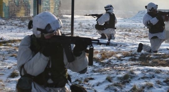 EUA dizem que Rússia pode encenar ataque ucraniano para justificar invasão