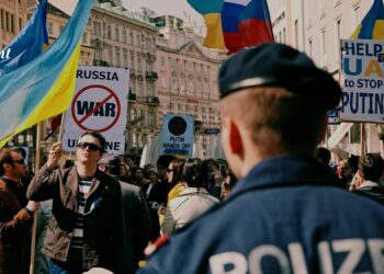 A população fez uma manifestação pacífica na capital da Ucrânia. Foto: Reprodução