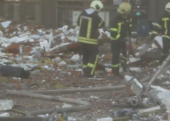 Exército russo avança sobre Kharkiv e dá prazo para Ucrânia abrir negociações