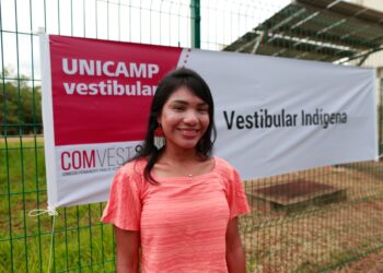 Beatriz, de 27 anos, da etnia Tupiniquim, sonhar cursar arquitetura - Foto: Leandro Ferreira/Hora Campinas