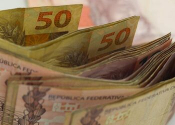 Nascidos a partir de 1984 podem sacar valor esquecido em bancos; confira o passo a passo