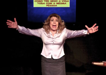 Espetáculo “Como Ter Sexo a Vida Toda Com a Mesma Pessoa” faz sucesso no Interior