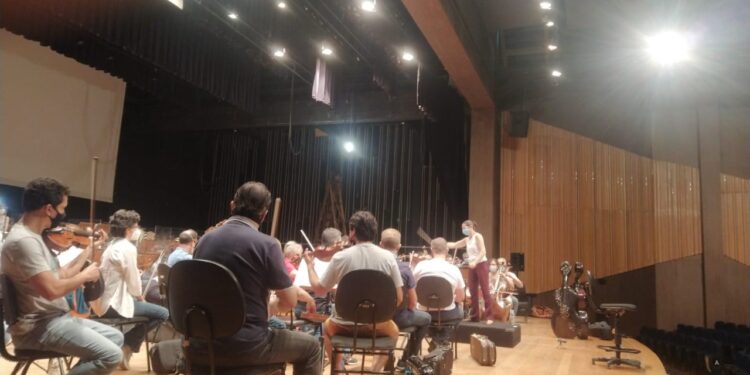 Sinfônica homenageia mulheres com apresentações gratuitas