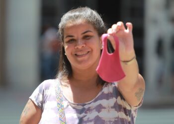 A diarista Gisela Santos, de 32 anos, sem a máscara de proteção. Foto: Leandro Ferreira/Hora Campinas