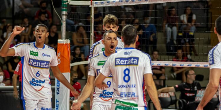 Vôlei Renata abre vantagem sobre o Sesi jogando fora de casa