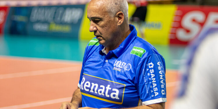 Vôlei Renata está a uma vitória da semifinal da Sulperliga