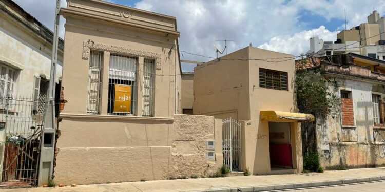 O coletivo comprou a primeira casa, na Rua Saldanha Marinho, no Centro de Campinas, ao custo de R$ 180 mil: próxima etapa é financiamento para a reforma - Fotos: Divulgação