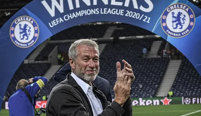 Abramovich vai vender Chelsea e doar dinheiro às vítimas do conflito na Ucrânia
