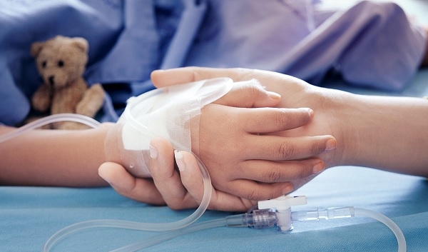 Internação de crianças com SRAG em UTIs supera a de adultos