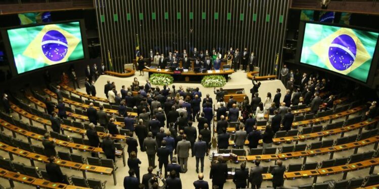 Janela partidária fica aberta de hoje a 1º de abril